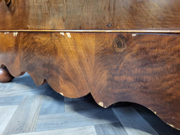 Beautiful Antique Victorian Large Mahogany & Walnut Chest Of Drawers Bow Fronted