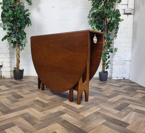 Vintage Mid-Century Jentique Walnut Oval Dropleaf Dining Table Retro Danish MCM