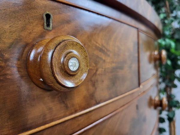 Beautiful Antique Victorian Large Mahogany & Walnut Chest Of Drawers Bow Fronted