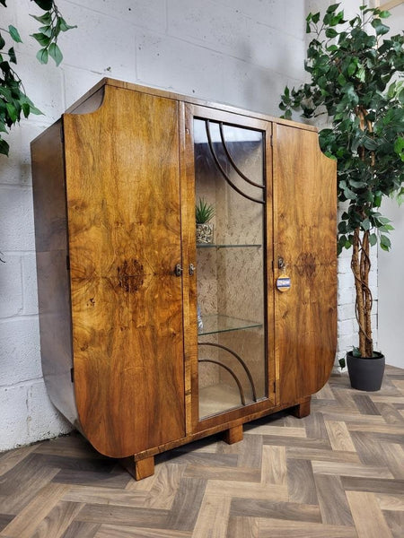 Stunning Vintage 30's Art Deco Walnut & Glass Cocktail Cabinet Drinks Bar Retro