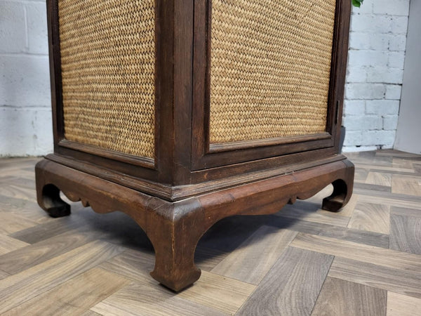 Beautiful Antique Vintage Oak And Rattan Pot Cupboard Cabinet Arts & Crafts