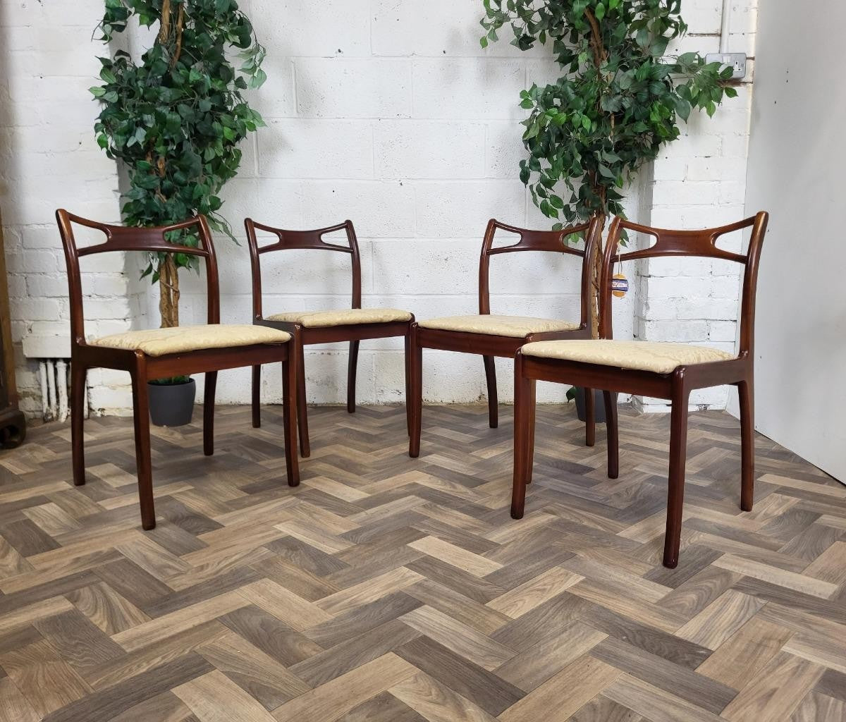 Set Of 4 Vintage Mid-Century Teak Dining Chairs Danish Scandi MCM
