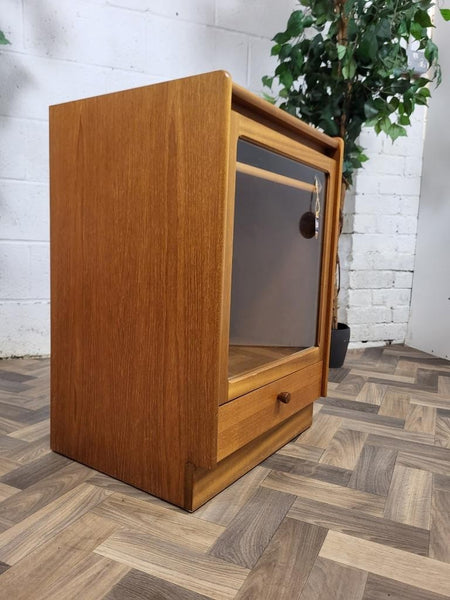 Vintage Parker Knoll Nathan Teak & Glass HiFi Stand Media Cabinet Mid-Century