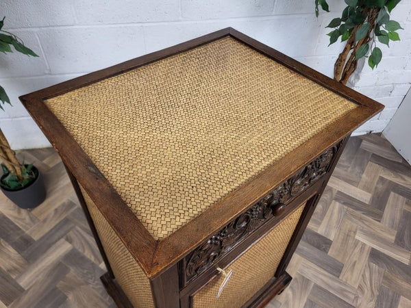 Beautiful Antique Vintage Oak And Rattan Pot Cupboard Cabinet Arts & Crafts