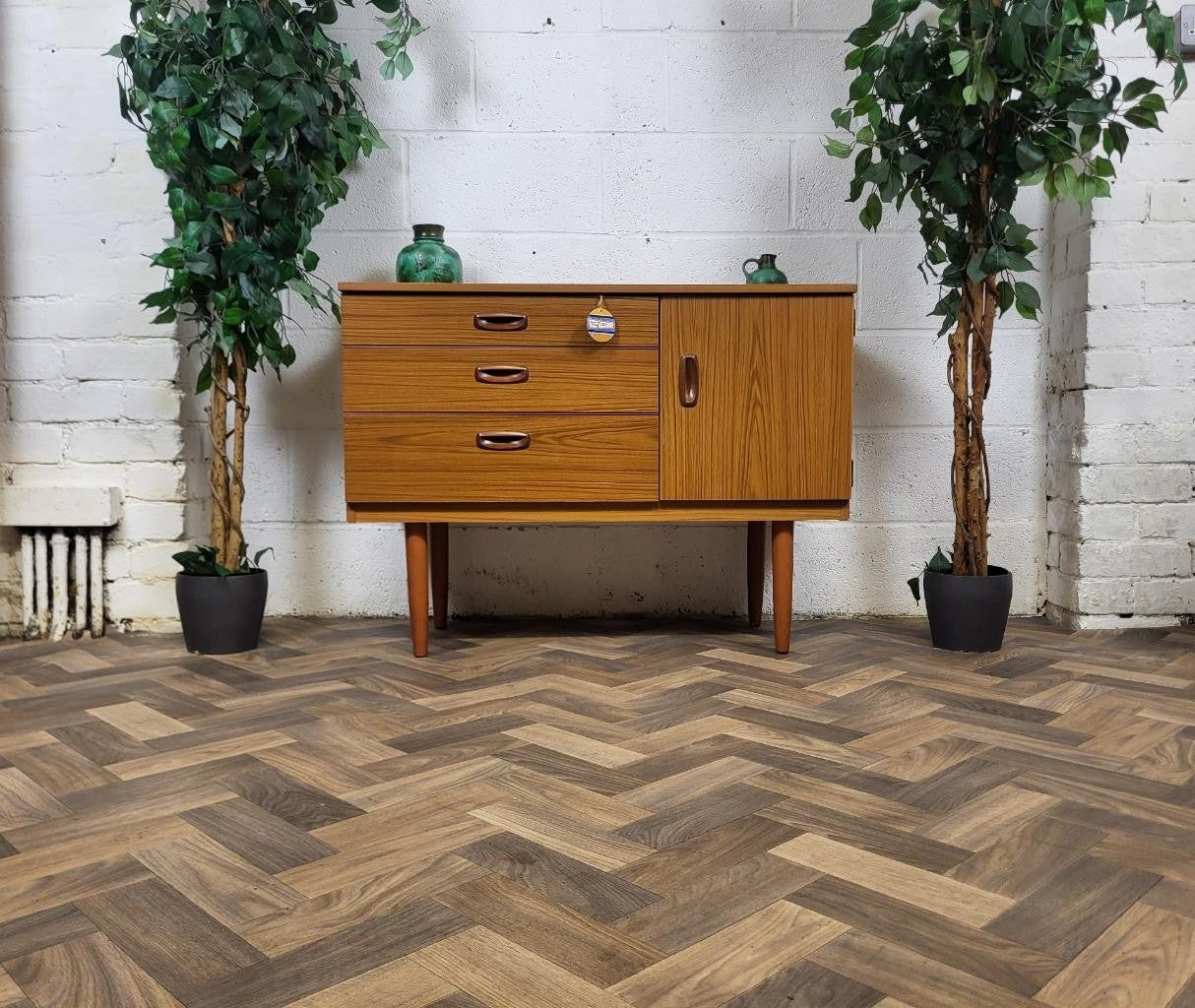 Vintage Mid-Century Schreiber Teak Formica Compact Mini Sideboard Scandi Retro