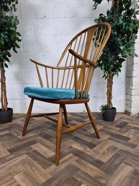 Vintage Ercol Chairmakers Arm Chair Model 472 Golden Dawn Mid-Century Retro