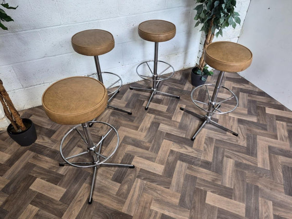 Set Of 4 Vintage Bar Stools Chrome & Light Tan Brown Vinyl Retro MCM