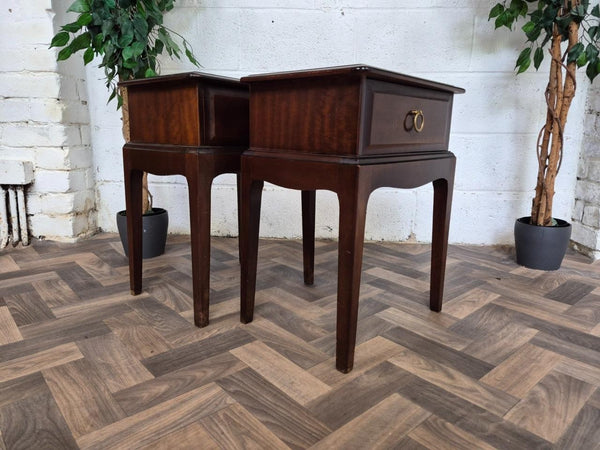 Pair Of Vintage Stag Minstrel Mahogany Bedside Tables Cabinets