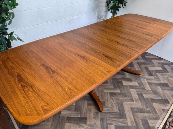 Vintage Mid-Century Large Danish Teak Extending Dining Table Retro MCM