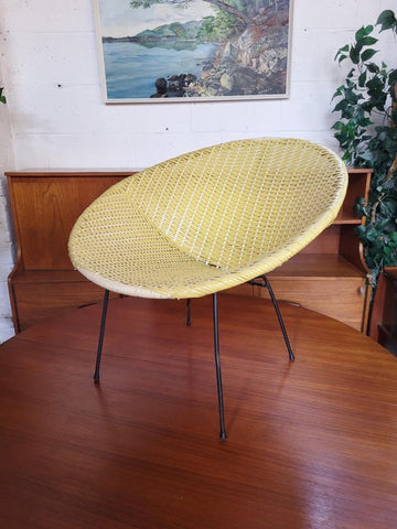 Vintage Mid-Century Small Satellite Basket Chair Yellow/White Atomic Sputnik MCM