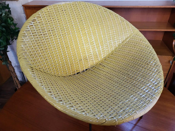 Vintage Mid-Century Small Satellite Basket Chair Yellow/White Atomic Sputnik MCM